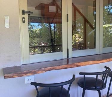 Uvita Casa | Casita Colibri–Mile to the Beach–Cable&Fiber Wifi!