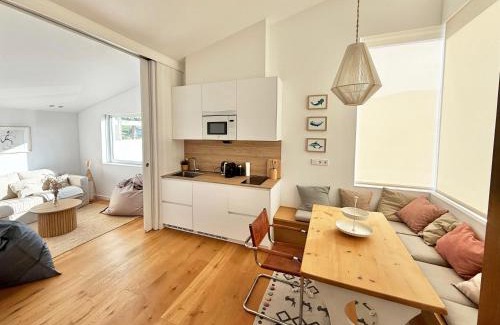 Arnados Casa | Casita con jardín en playa de Razo