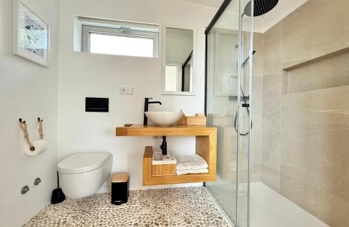 Arnados Casa | Casita con jardín en playa de Razo