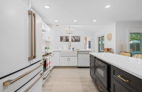 Delray Beach Casa | Casita Delray Oasis: 4BR with Pool, BBQ, Firepit, Pool Table