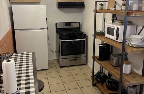 Mesilla Park Casa | Casita! Fully functional kitchen and bathroom!