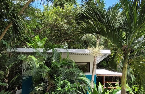Sámara Cabina | Casita in the jungle with shared oceanview terrace