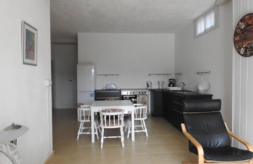 Pizarra Chalet De Esquí | Casita Jacaranda, una casa de campo de 2 dormitorios con piscina de 8 x 5 metros