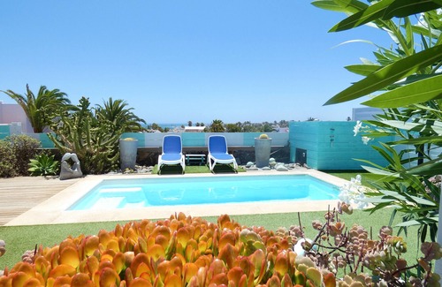 Corralejo Casa | Casita Maracuya, un jardín sobre el mar.