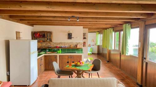 La Asomada Apartamento | Casita Mis Chinijos con Jacuzzi o Minipiscina