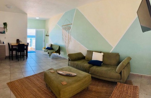 Cambalache Apartamento | Casita Oceanfront Pool Suite