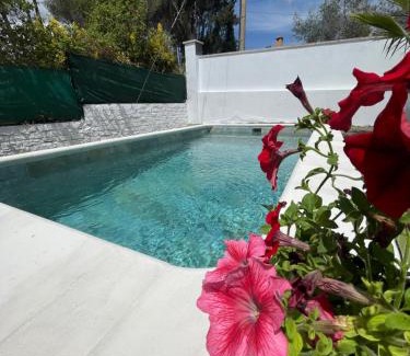 La Torre de Claramunt Casa | Casita rural con piscina