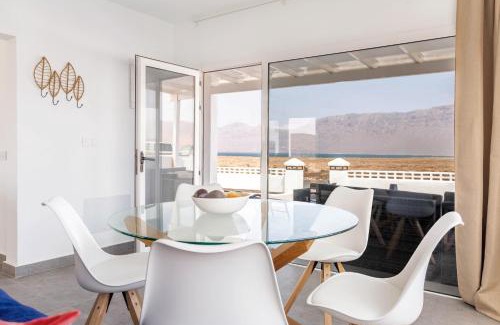 Teguise Casa | Casita San Juan, near Famara Beach, Surf, Kite, Hike