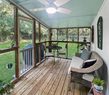 Charleston Casa | Casita Theresa- 5 min to downtown 15 min to beach
