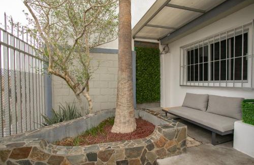 La Paz Casa | Casita Tiburón
