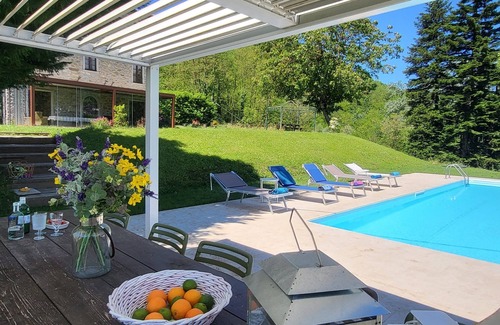 Camporgiano Villa | Filicaia - Casa de campo, gran piscina privada. WIFI. Caminata al rio.