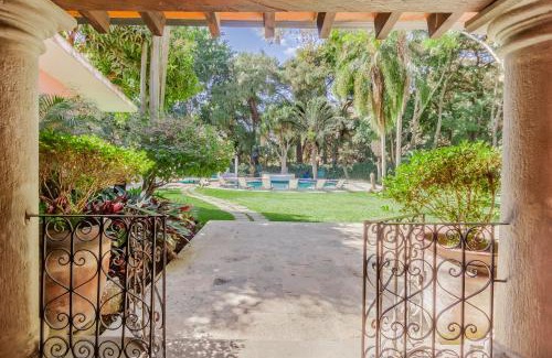 Cuernavaca Casa | Casona de Elefantes Cuernavaca, 11 suites, 24 personas