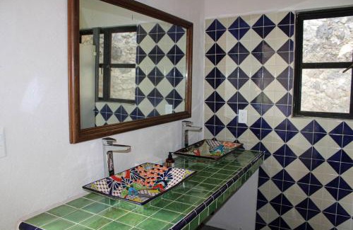 Cuernavaca Hotel | Casona Los Arcángeles