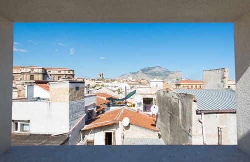 Castellammare Vucciria Apartamento | Cassaro Apartment con Terrazza by Wonderful Italy