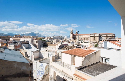 Castellammare Vucciria Apartamento | Cassaro Apartment con Terrazza by Wonderful Italy