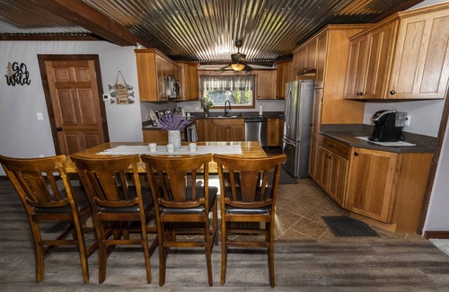 Confluence Cabina | Casselman Cabin Retreat