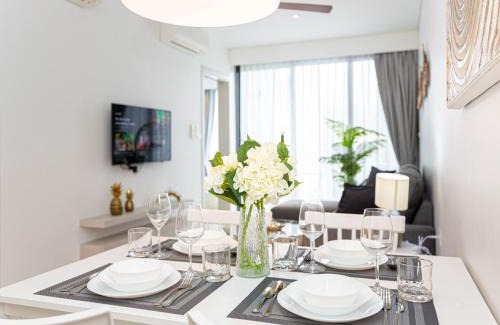 Bang Tao Apartamento | Cassia 1 BR Lake&Pool View apt by NLA