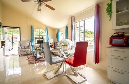 West Gate Hills Casa | Cassia Villa