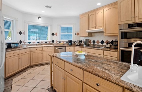 Sugarloaf Key Casa | **CASSIE’S PARADISE @ SUGARLOAF SHORES** Waterfront Mansion & Pool + LAST KEY SE