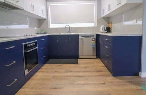 Pelican Casa | Castaway at Pelican - walk to lakes edge
