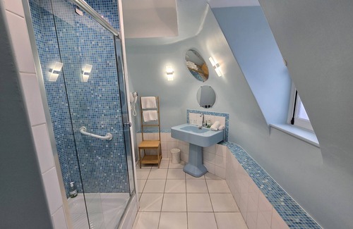 Bayeux Casa | Castel Bayeux Guesthouse
