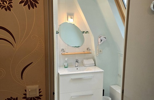 Bayeux Casa | Castel Bayeux Guesthouse