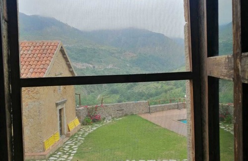 Longi Casa | Castello di Mile - trekking e relax in Sicilia