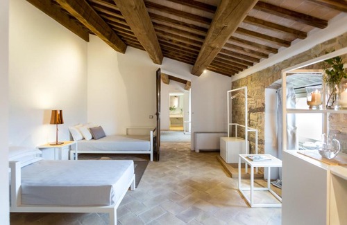 Ramazzano Casa | CASTELLO DI RAMAZZANO - Tenute Aliani