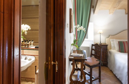 Montalcino Hotel | Castello di Velona Resort Thermal SPA & Winery