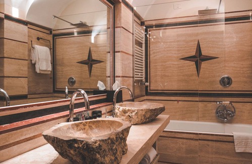 Montalcino Hotel | Castello di Velona Resort Thermal SPA & Winery