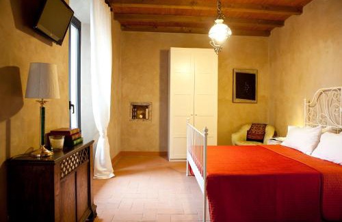 Peschiera Maraglio Apartamento | Castello Oldofredi