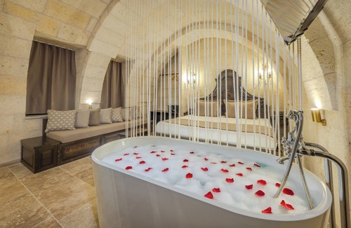 Uchisar Hotel | Castellum Cave Cappadocia