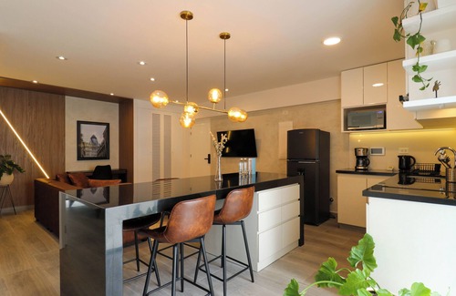 Leuro Apartamento | Caster by Wynwood House