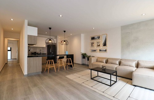 Leuro Apartamento | Caster by Wynwood House