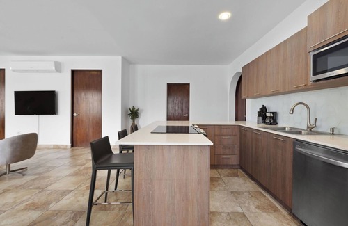 Old San Juan Apartamento | Castillo View | Spacious Penthouse with terrace!