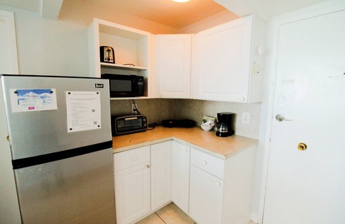 La Gorce Apartamento | Castle 603 Oceanview w/ Free Parking, pool, beach access, gym, tennis, restaurants and more!