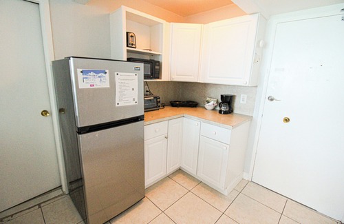 La Gorce Apartamento | Castle 603 Oceanview w/ Free Parking, pool, beach access, gym, tennis, restaurants and more!