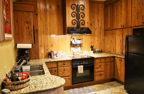 Comanche Canyon Ranch Apartamento | Suite romántica y acogedora del castillo