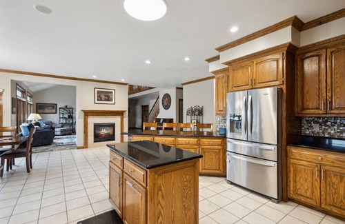 Ashwaubenon Casa | Castle at Castlebar- Bar/Game room- Draft Rental
