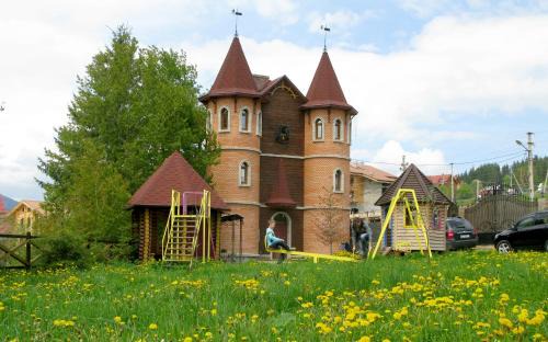 Polyanytsya Apartamento | Castle Belvedere