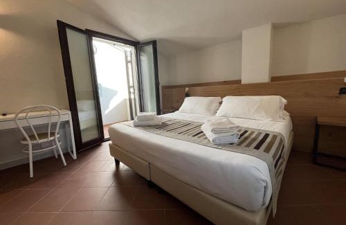 Old Town Apartamento | Castle Charm Apartment, MantegnaHotels