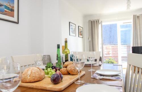 Weymouth Casa | Castle Cove View