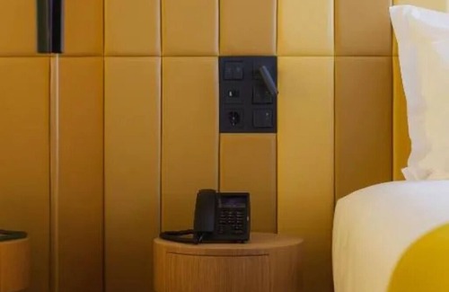 Sao Jorge de Arroios Hotel | Castle Glimpses, Magical Light Show & Pool Bliss—Your Lisbon Retreat Awaits