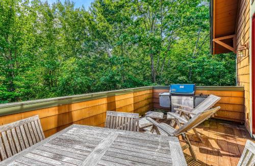 Proctorsville Casa | Castle Hill Condo