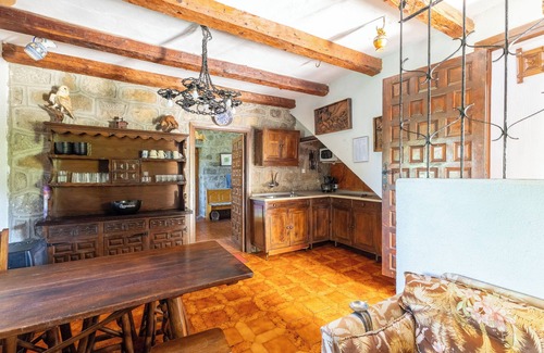 El Barraco Otro | Castillo 'Isla Del Burguillo' con terraza privada, jardín privado y Wi-Fi