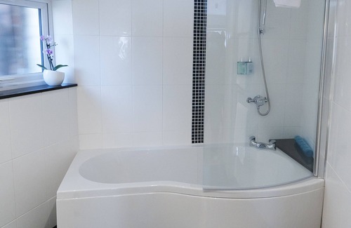 Warwick Hotel | Castle Limes Hotel