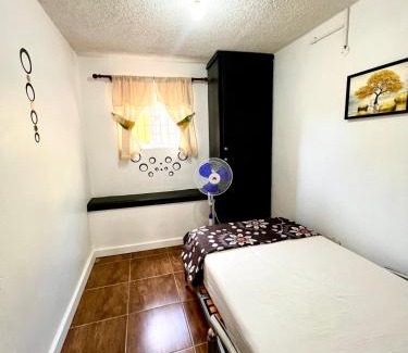 Roseau Apartamento | Castle of comfort side apartment