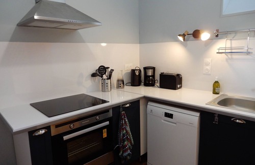 Morlaix Casa | Castle outbuilding sleeps 6