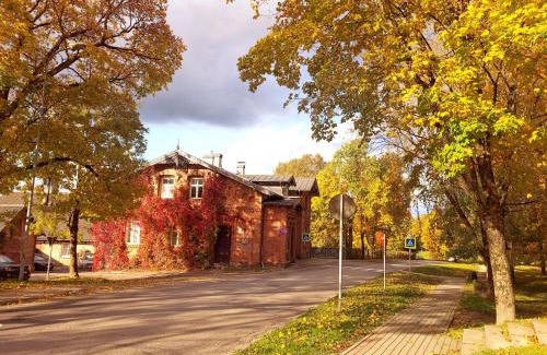 Cesis Apartamento | Castle Park Apartment with sunset veranda
