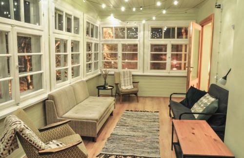 Cesis Apartamento | Castle Park Apartment with sunset veranda